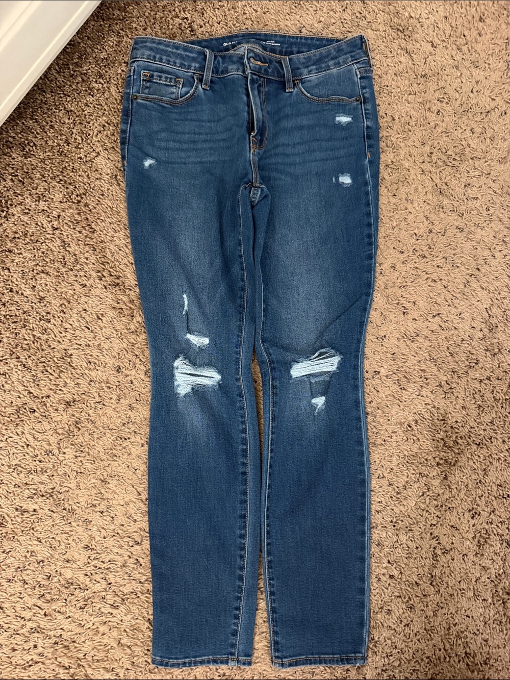 Distressed women’s mid-Rise pop icon Skinny Jeans 6 short